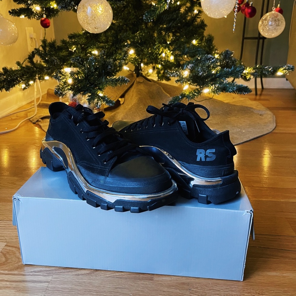 Adidas x Raf Simons FW18 Detroit Runner (11 Men)